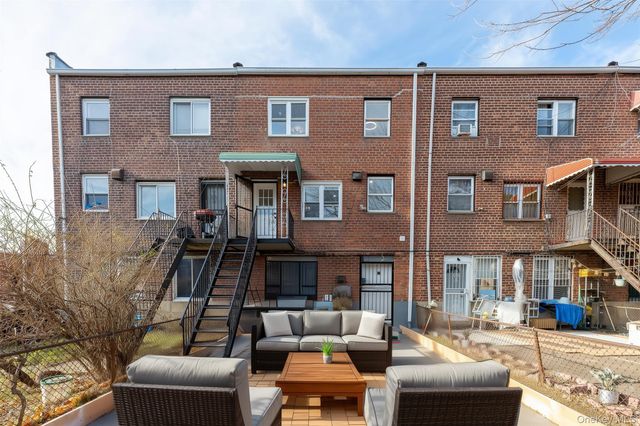 877 E 55th Street, Brooklyn, NY 11234