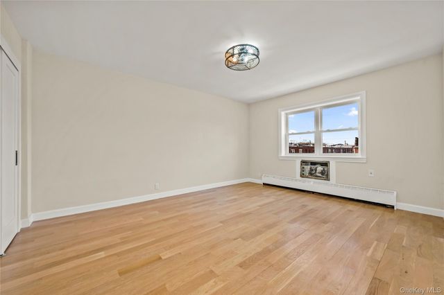 877 E 55th Street, Brooklyn, NY 11234