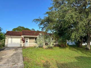 1639 Falk Terrace SE, Palm Bay, FL 32909