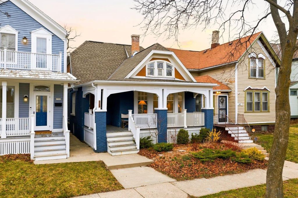 1923 2nd STREET, Milwaukee, WI 53212