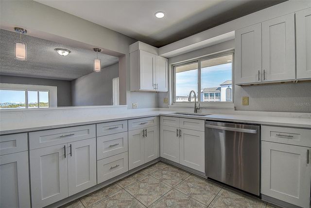 100 BLUFF VIEW DRIVE 514A, Belleair Bluffs, FL 33770