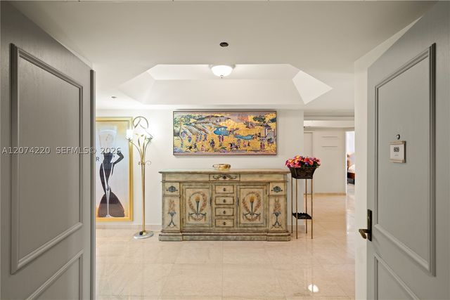 7000 Island Blvd 609, Aventura, FL 33160