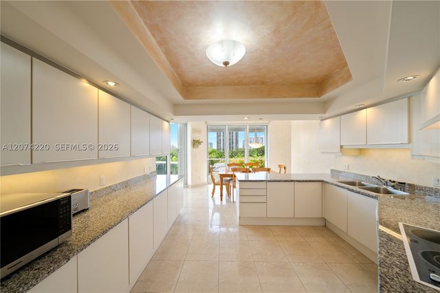 7000 Island Blvd 609, Aventura, FL 33160