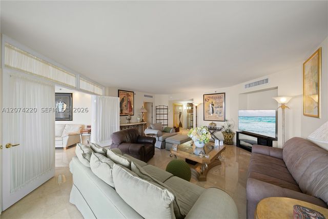 7000 Island Blvd 609, Aventura, FL 33160