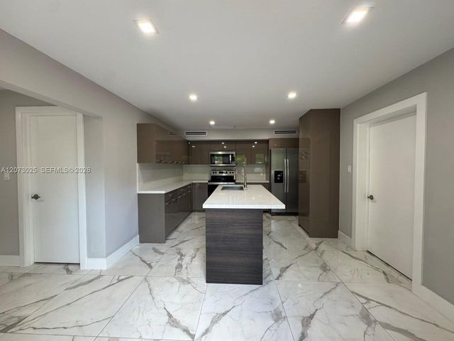 15011 Coconut Court 15011, Miami Lakes, FL 33014