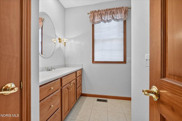 9347 Teresa Trail, Sylvania, OH 43560
