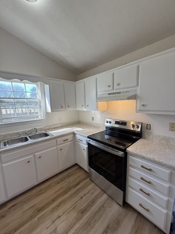 2128 Candlebrook Ct, Madison, TN 37115