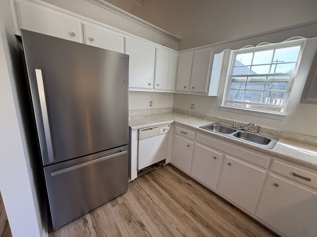 2128 Candlebrook Ct, Madison, TN 37115