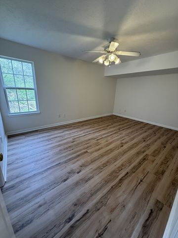 2128 Candlebrook Ct, Madison, TN 37115