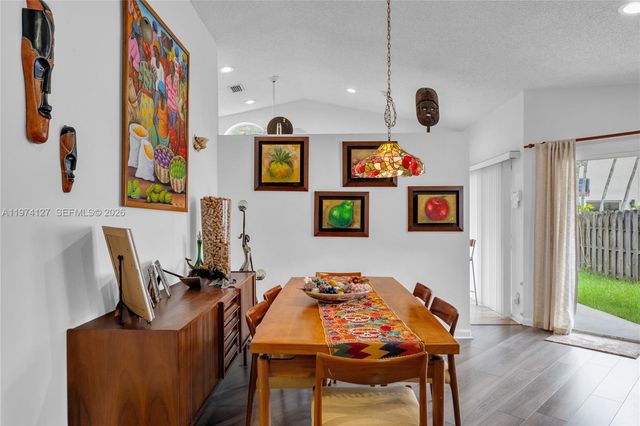 1361 Seagrape Cir, Weston, FL 33326