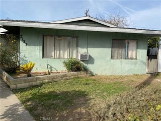 2128 N Bristol Street, Santa Ana, CA 92706