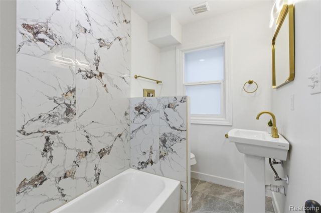 12611 Stoepel Street, Detroit, MI 48238