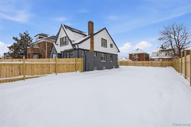 12611 Stoepel Street, Detroit, MI 48238