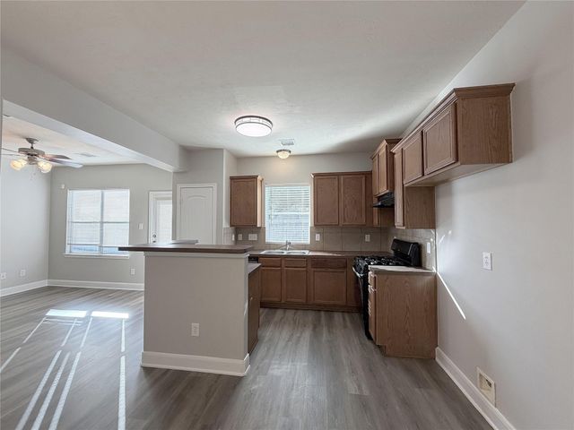 3742 W Ashford Villa Lane, Houston, TX 77082