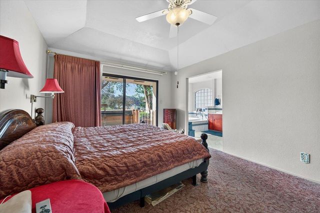 6121 N Montana Avenue, Clovis, CA 93619