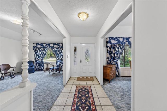 6121 N Montana Avenue, Clovis, CA 93619