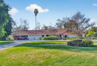 6121 N Montana Avenue, Clovis, CA 93619