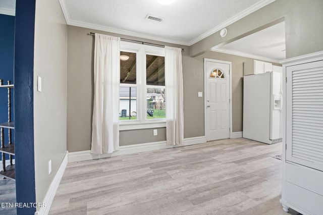 335 S Fowler St, Clinton, TN 37716