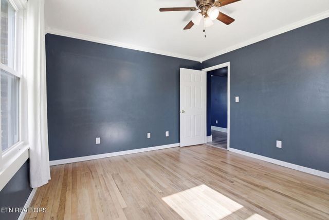 335 S Fowler St, Clinton, TN 37716