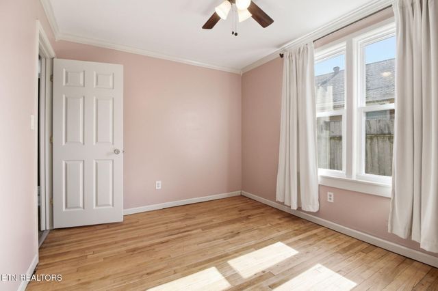 335 S Fowler St, Clinton, TN 37716