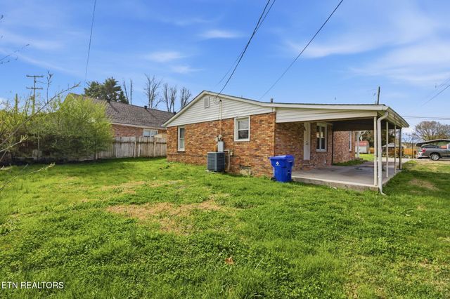 335 S Fowler St, Clinton, TN 37716