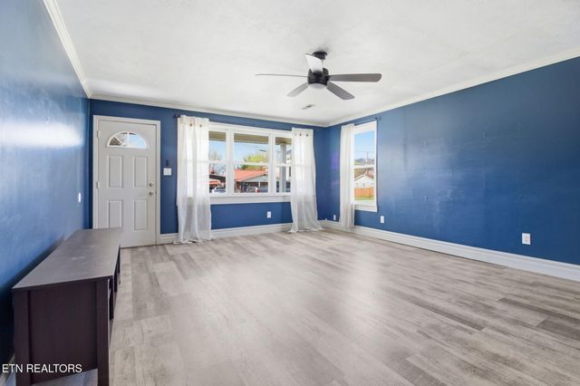 335 S Fowler St, Clinton, TN 37716