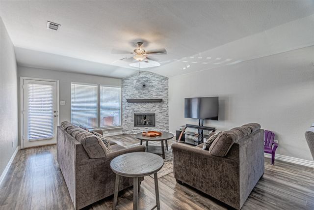 2261 Fieldcrest Drive, Rockwall, TX 75032