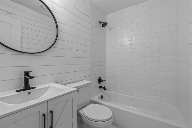 411 S Silver Drive, Mustang, OK 73064