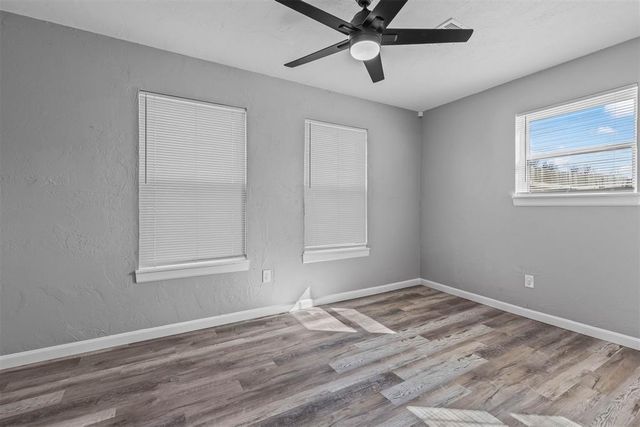 411 S Silver Drive, Mustang, OK 73064