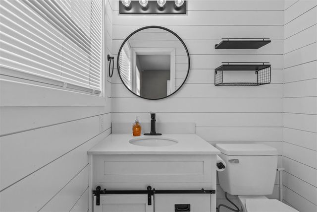 411 S Silver Drive, Mustang, OK 73064