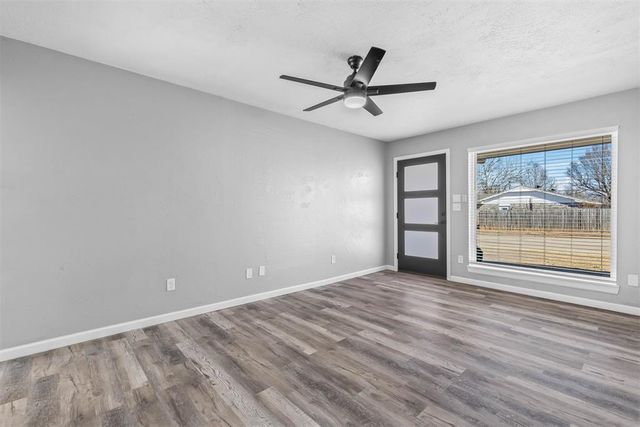 411 S Silver Drive, Mustang, OK 73064