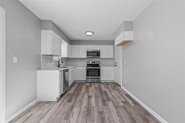 411 S Silver Drive, Mustang, OK 73064