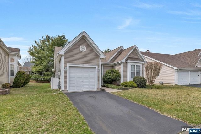 37 Lakeland Drive, Barnegat, NJ 08005