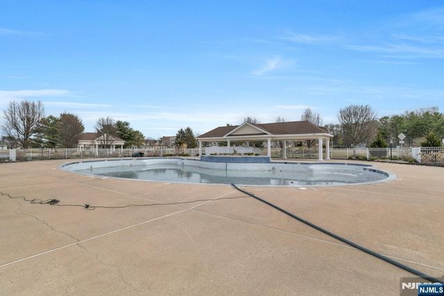37 Lakeland Drive, Barnegat, NJ 08005