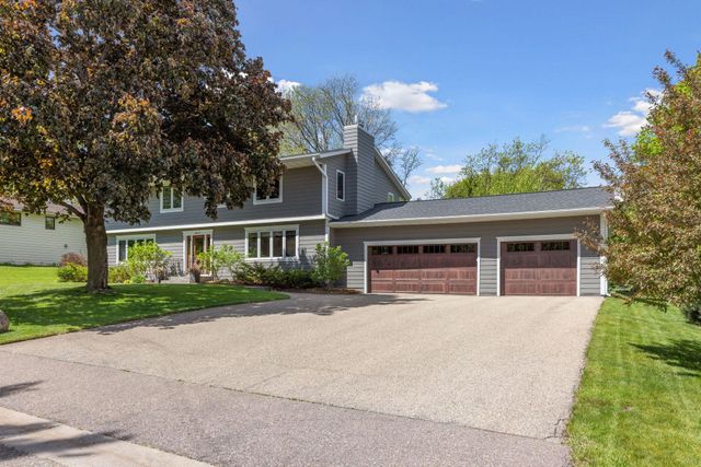 1847 Faro Lane, Mendota Heights, MN 55118
