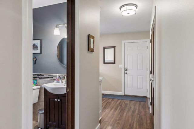 1847 Faro Lane, Mendota Heights, MN 55118