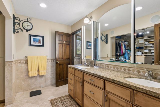 1847 Faro Lane, Mendota Heights, MN 55118
