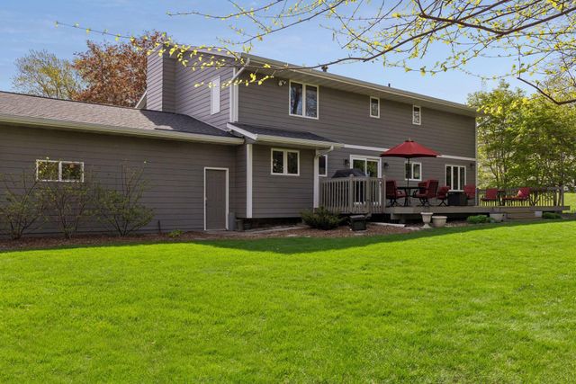 1847 Faro Lane, Mendota Heights, MN 55118