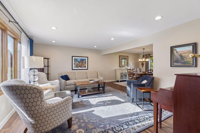 1847 Faro Lane, Mendota Heights, MN 55118