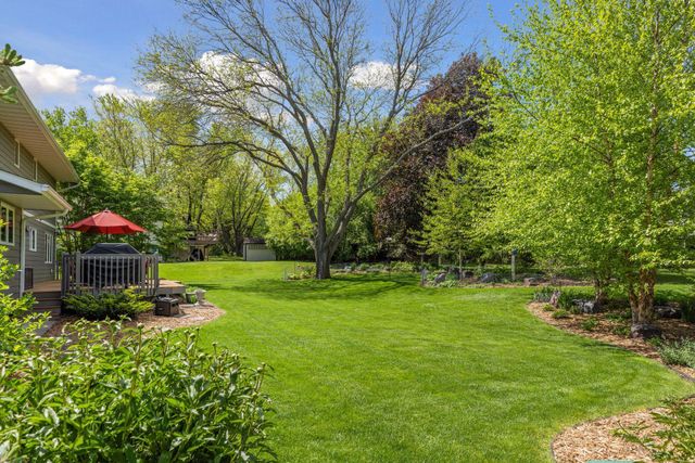 1847 Faro Lane, Mendota Heights, MN 55118