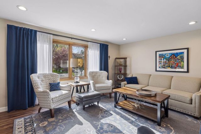 1847 Faro Lane, Mendota Heights, MN 55118