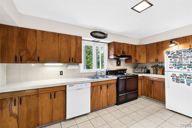 302 Erregger Road, Dewitt, NY 13224