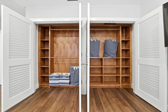 17638 61st Place N, The Acreage, FL 33470