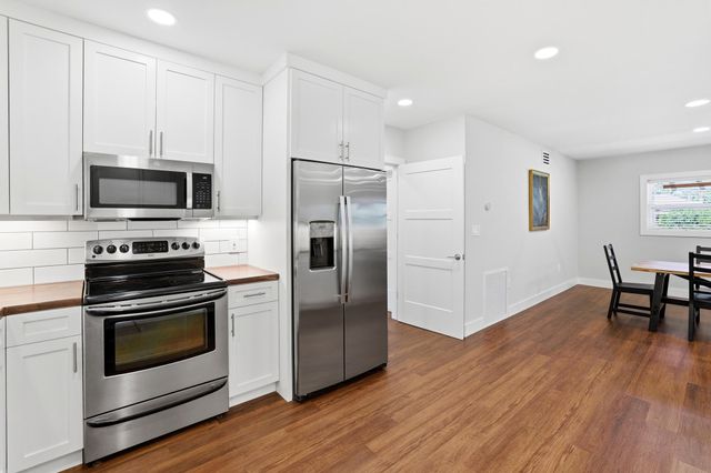 17638 61st Place N, The Acreage, FL 33470