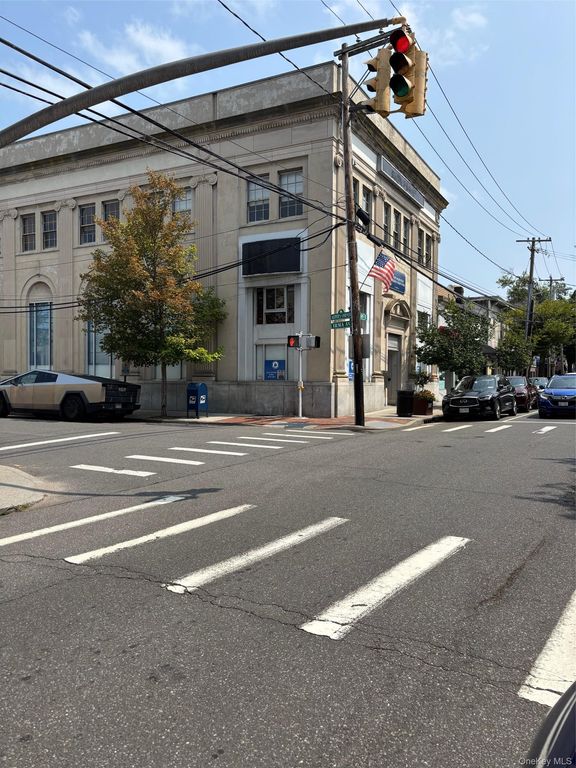 79 Main Street 303, Port Washington, NY 11050 — exterior