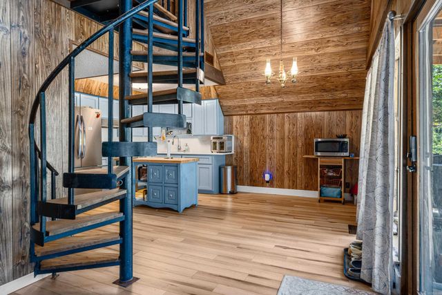 180 Sonny Mountain Road, Hot Springs, AR 71913