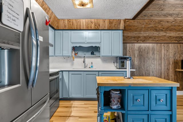 180 Sonny Mountain Road, Hot Springs, AR 71913