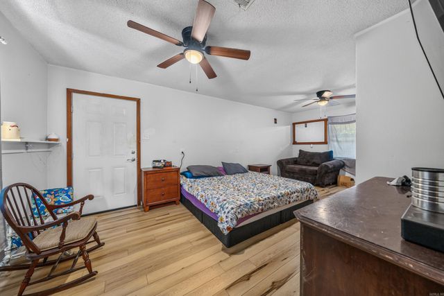 180 Sonny Mountain Road, Hot Springs, AR 71913