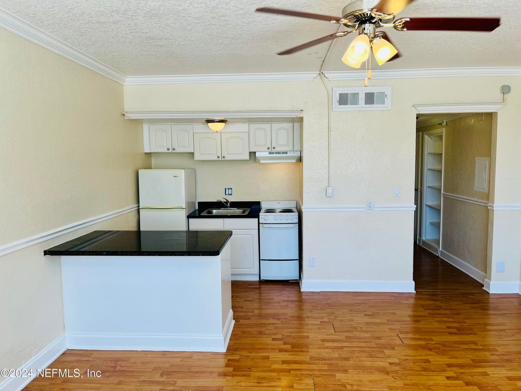 311 W ASHLEY Street 710, Jacksonville, FL 32202