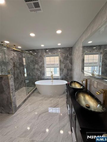 138 5th Street, Saddle Brook, NJ 07663